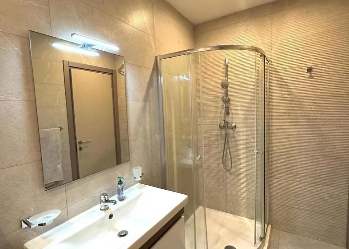 Champagne Garden Апартаменты